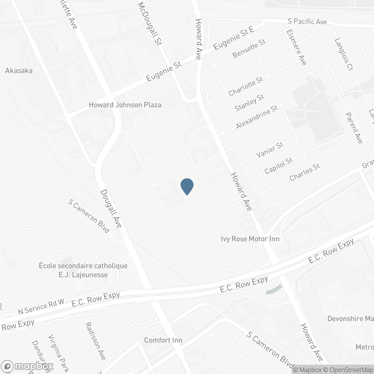 57 EDINBOROUGH, Windsor, Ontario N8X 3C3